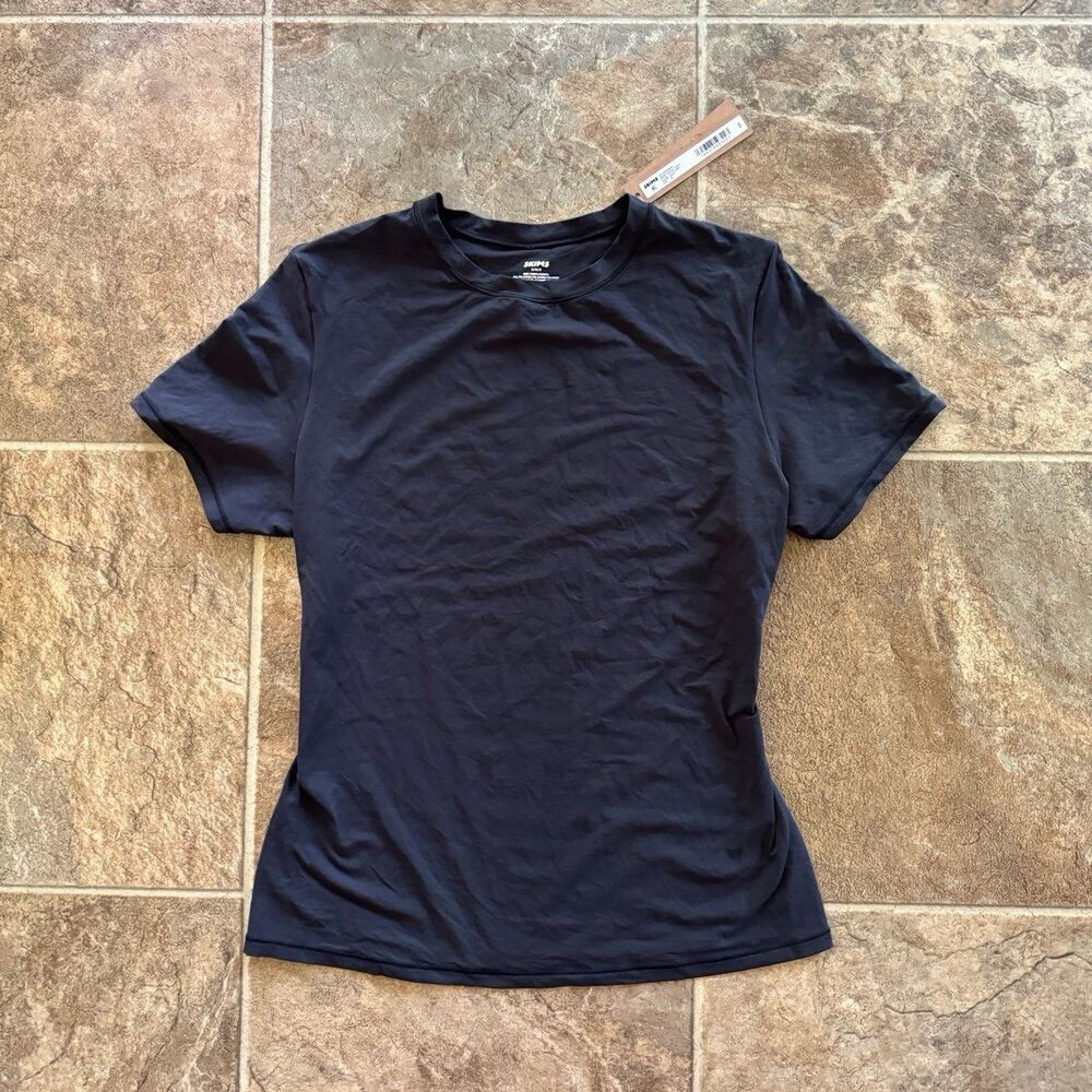 SKIMS Short Sleeve Crew Tee in Black